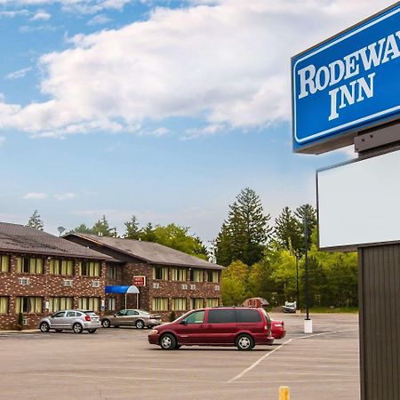 Rodeway Inn Muskegon Heights Buitenkant foto